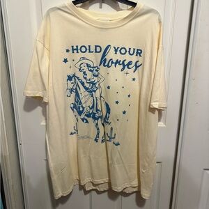 Hold your horses graphic tee
